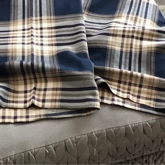 Women plaid pant is very good condition. Tristan (Canadian brand). - Picture 5 of 7